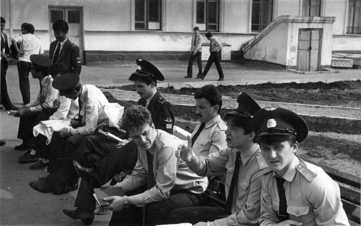 Первый выпуск бежицкого аэроклуба - иные статьи  - каталог статей - героям-летчикам земли брянской