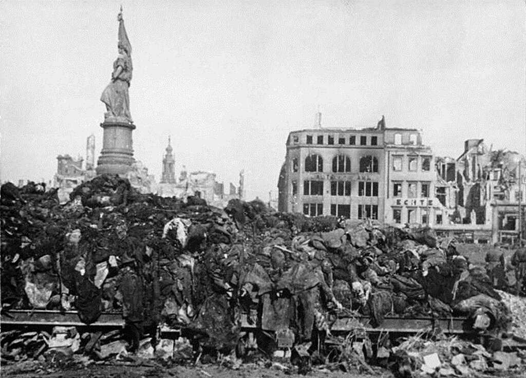 Черновик:бомбардировка дрездена 13-14 февраля 1945 года — традиция