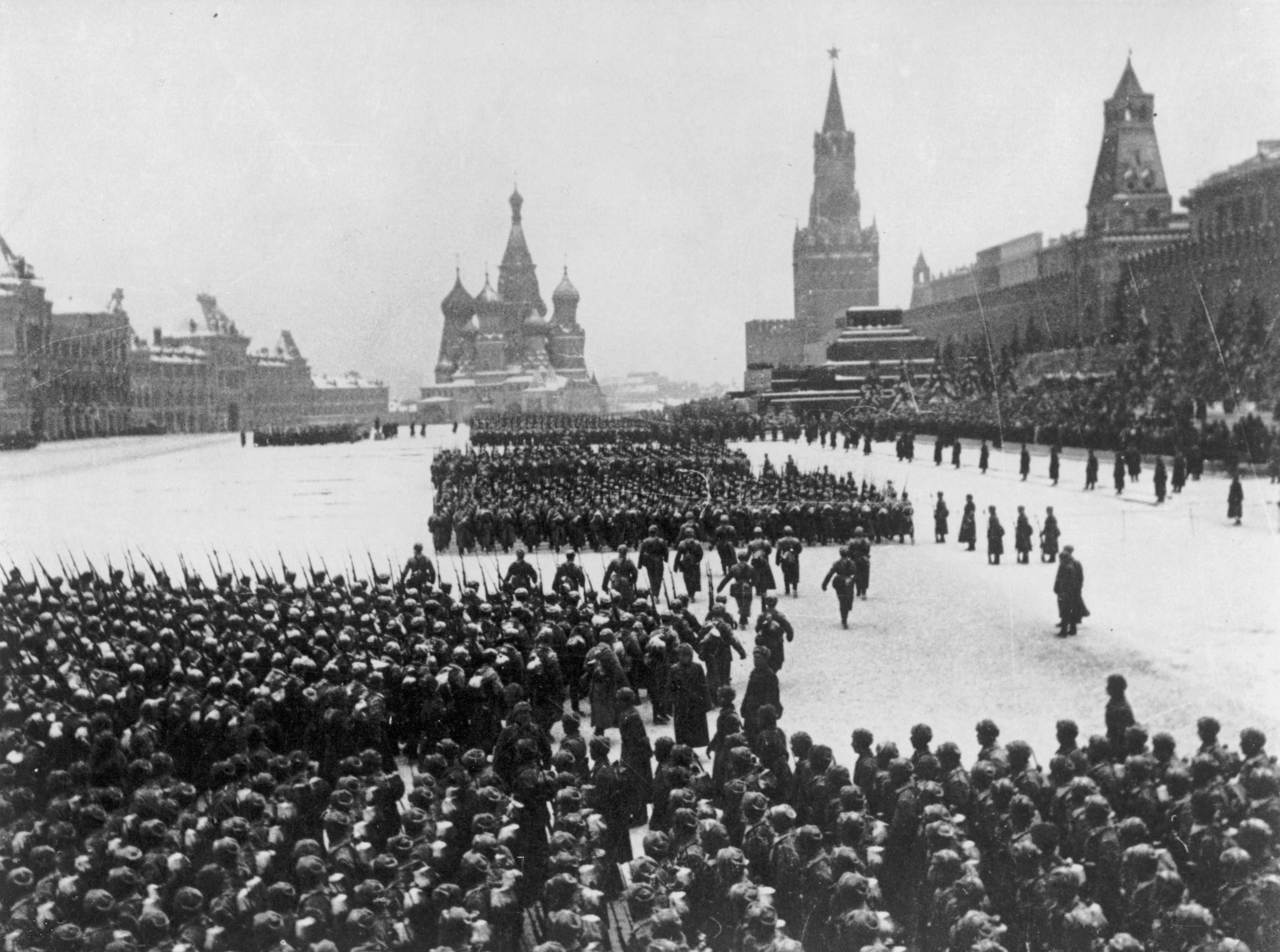 Провал немецкого наступления на Москву Начало контрнаступления Красной Армии южнее и севернее Москвы Начальный этап перелома в Великой отечественной войне