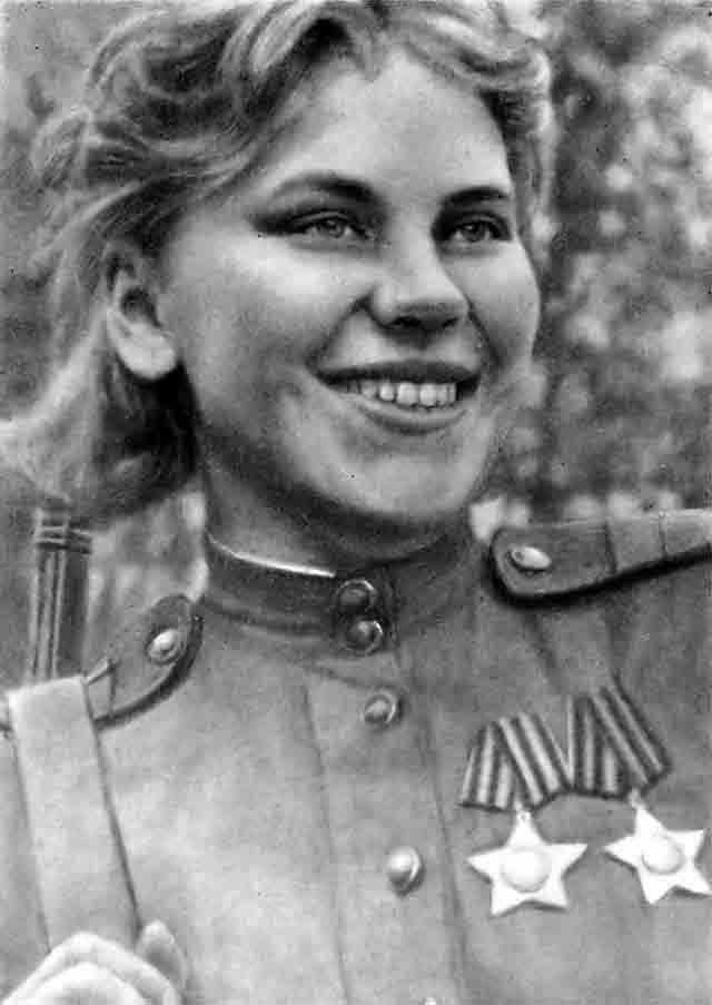 Первый пост в блоге. или о "девочках" - снайперах. / бажанов денис сергеевич