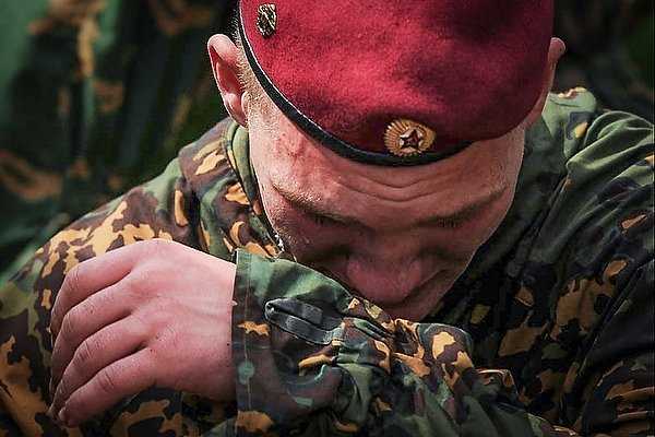 Краповый берет – это судьба. как он достаётся и почему его берегут. красный берет какие войска