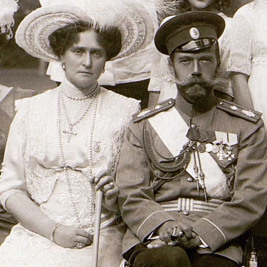Александра фёдоровна и светское общество
