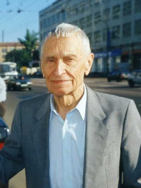 Детские годы. семья и школа
