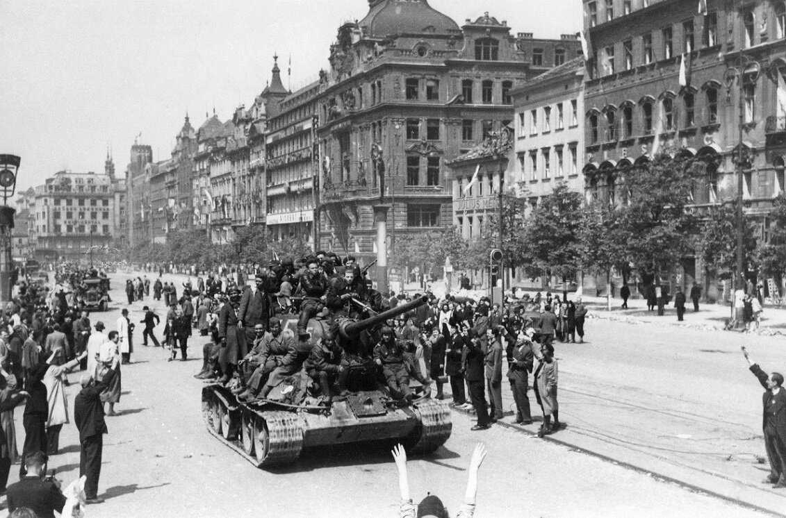 Освобождение праги. какой была последняя войсковая операция великой отечественной войны? / на тему дня / журнал calend.ru