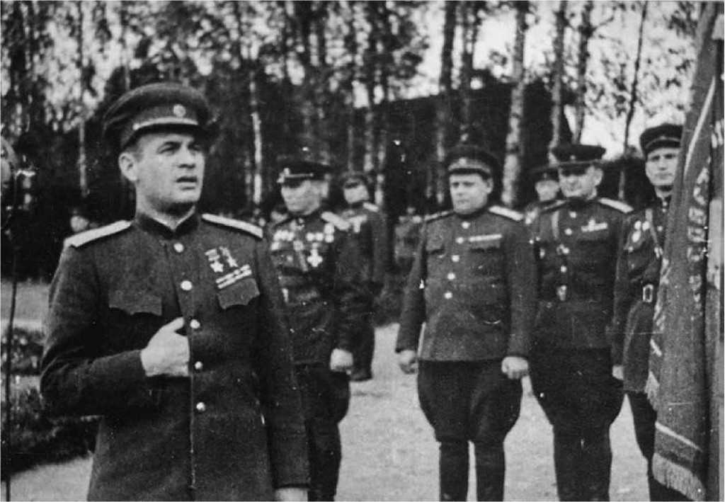 Утром 18 февраля 1945 года командующий войсками 3 го Белорусского фронта дважды Герой Советского Союза генерал армии Иван Данилович Черняховский выехал в боевые порядки соединений 3 й армии генерала Горбатова Посл