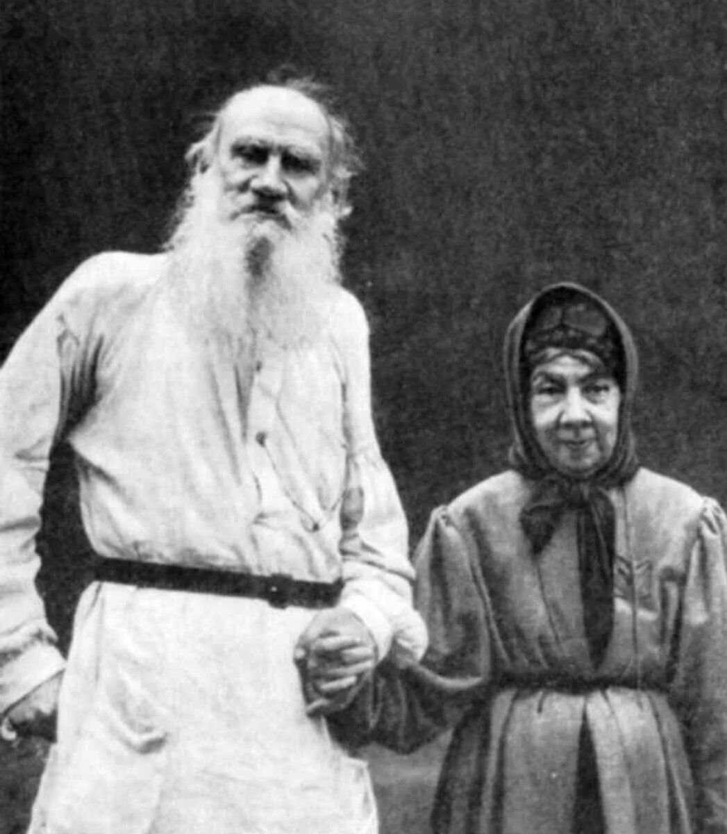 Граф алексей толстой: свидетельство о происхождении | алексей варламов | литературная критика | топос - литературно-философский журнал
