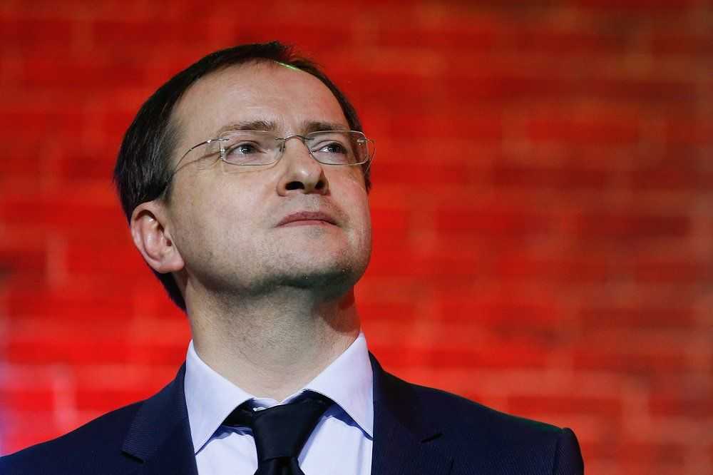 Президиум вак рекомендовал сохранить ученую степень мединского