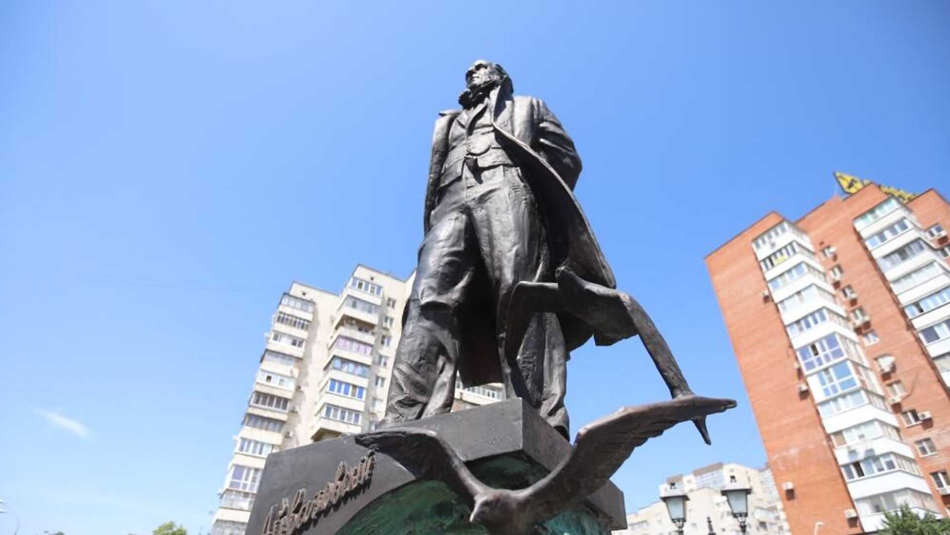 Недавно в Краснодаре торжественно открыт бюст великому русскому композитору Николаю Римскому Корсакову Он установлен в рамках проекта Аллея российской славы реализуемого Российским военно историческим обществом совместно с краснодарским меценатом