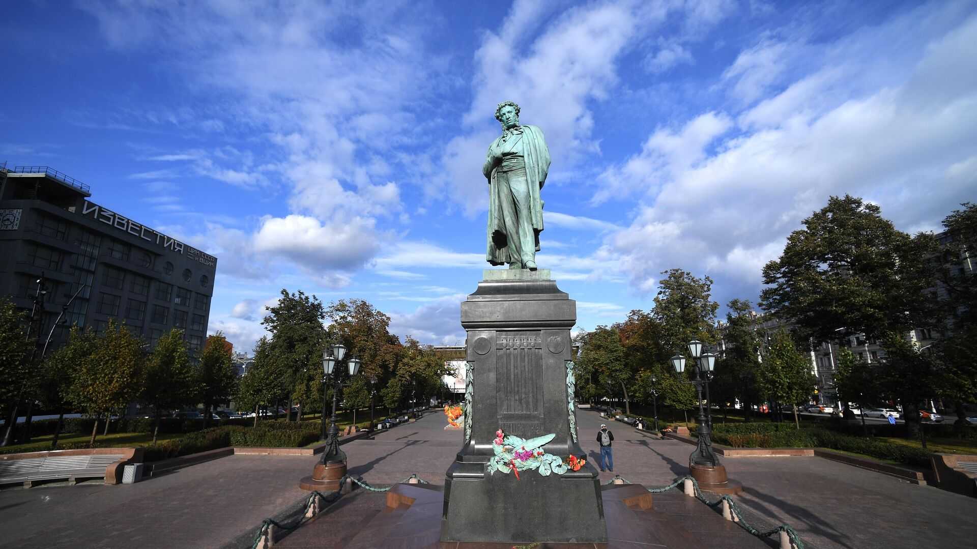 Клуб «друзья книги» и родственники-потомки пушкина