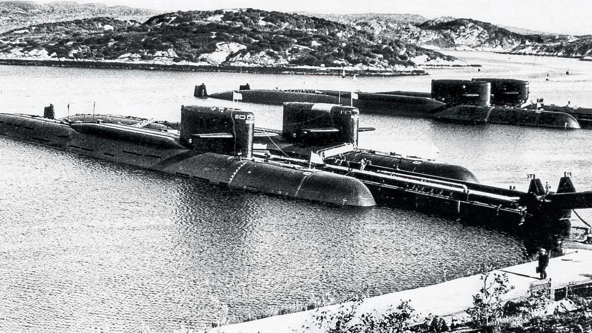 Системы подводного старта: как попасть из-под воды на орбиту? / хабр
