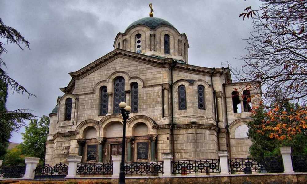 Владимирский собор в севастополе  (усыпальница адмиралов)