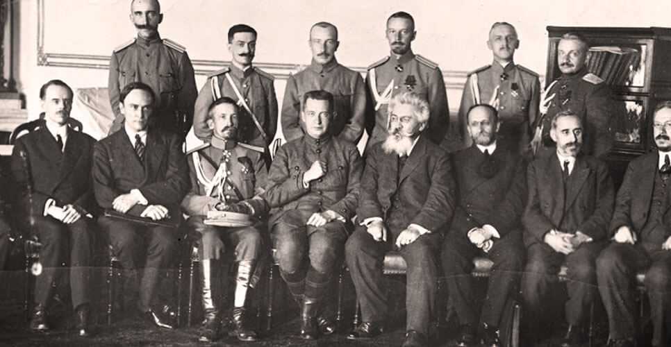 Двоевластие в россии 1917г, дата складывания режима, период действия