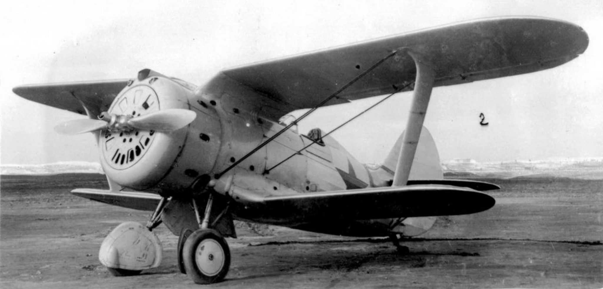 Гроза фиатов (истребитель-полутораплан и-15)
