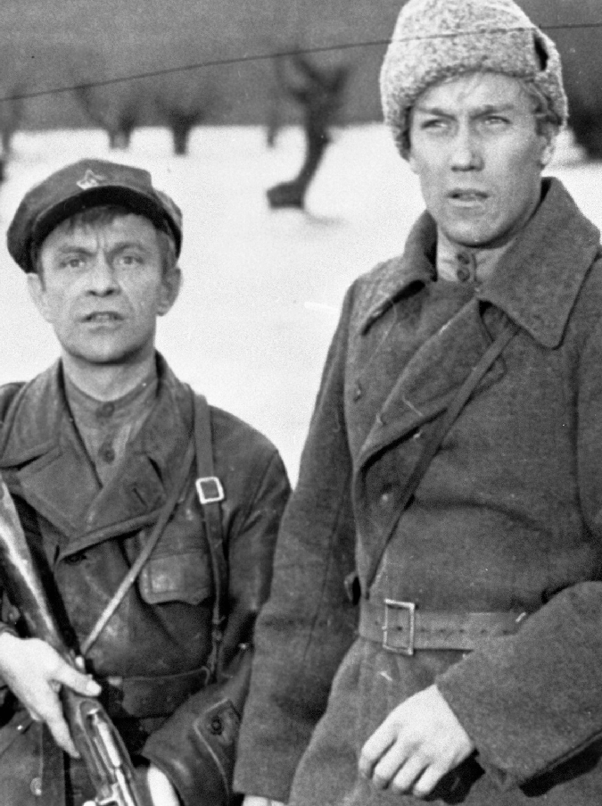 «служили два товарища»