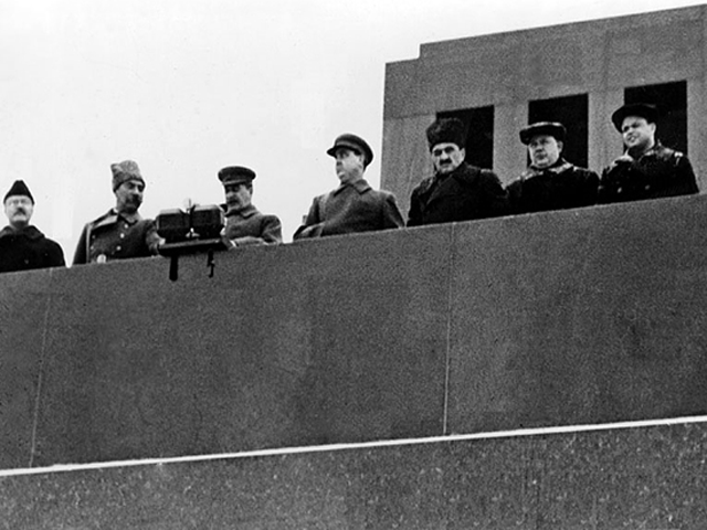 Парад 7 ноября 1941 года в куйбышеве - читайте бесплатно в онлайн энциклопедии «знание.вики»