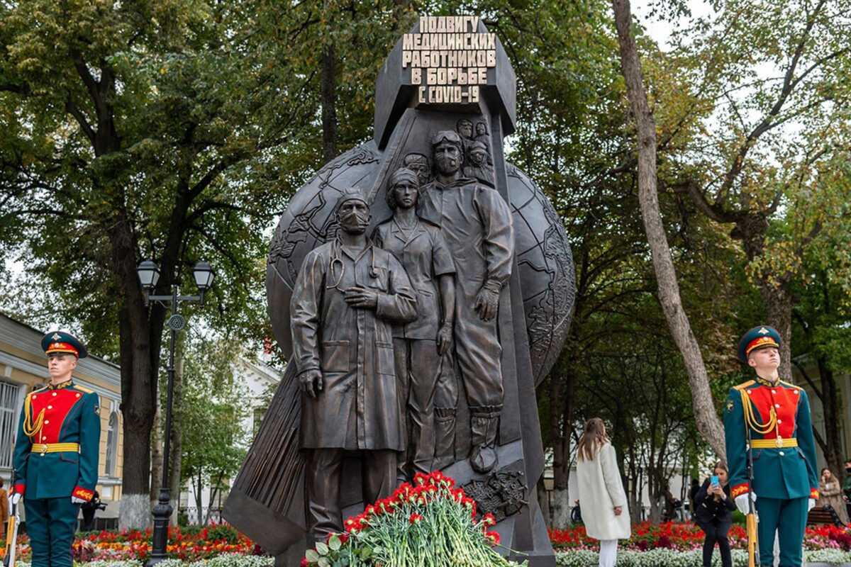 Врача! краткая история военно-полевой хирургии от гиппократа до пирогова и листера